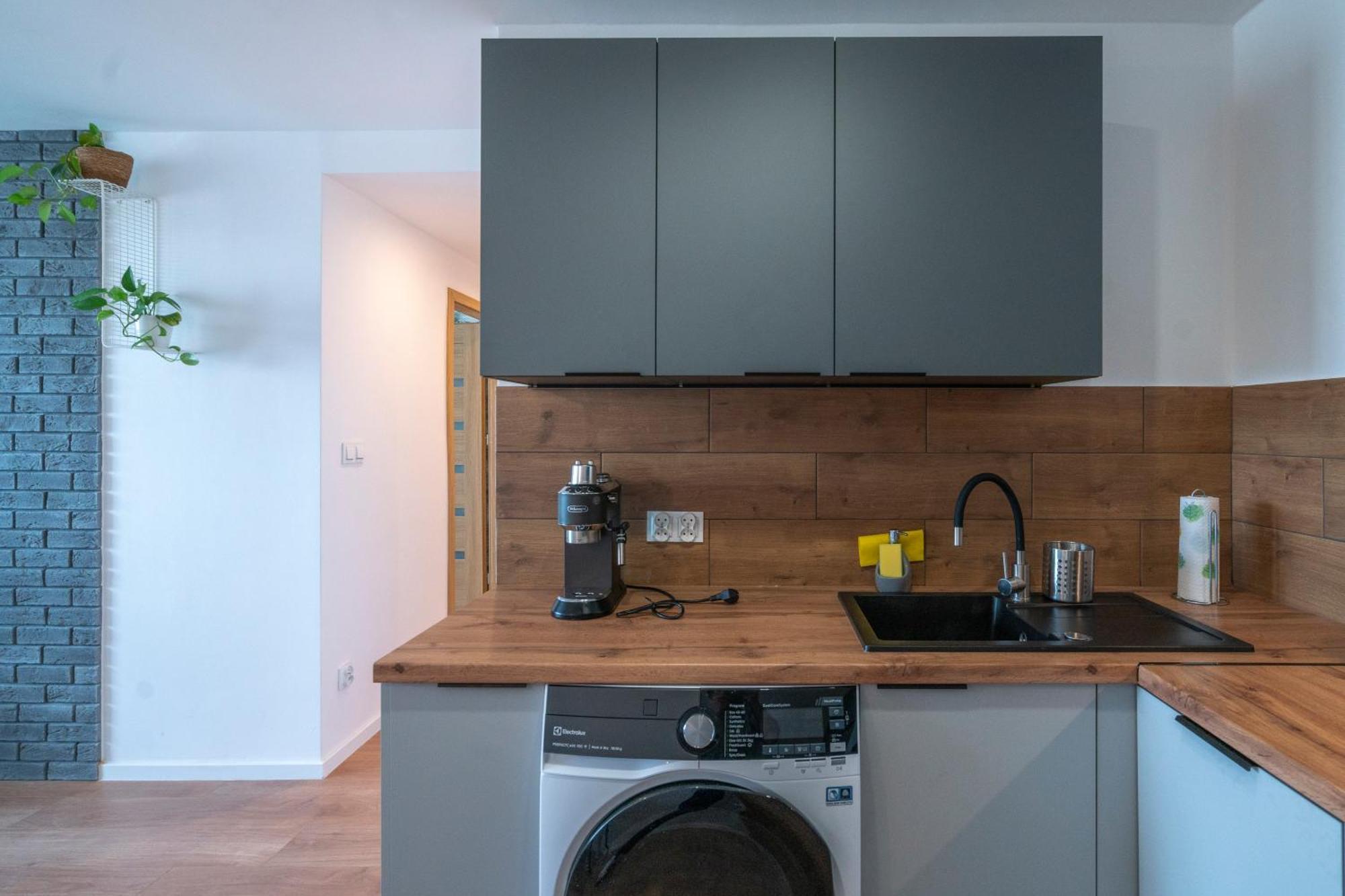 Verde Apartment Selfcheck-In 24H Вроцлав Экстерьер фото